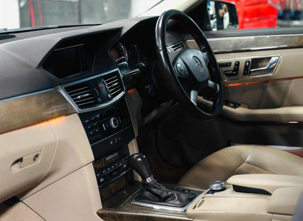10 Signs Your Car Needs Professional Interior Deep Cleaning